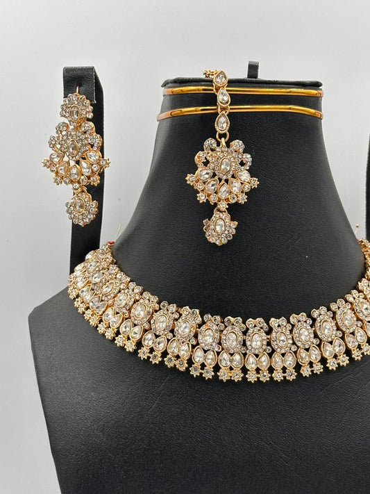 Exquisite Gold-Plated Kundan Choker Set with Maang Tikka & Earrings