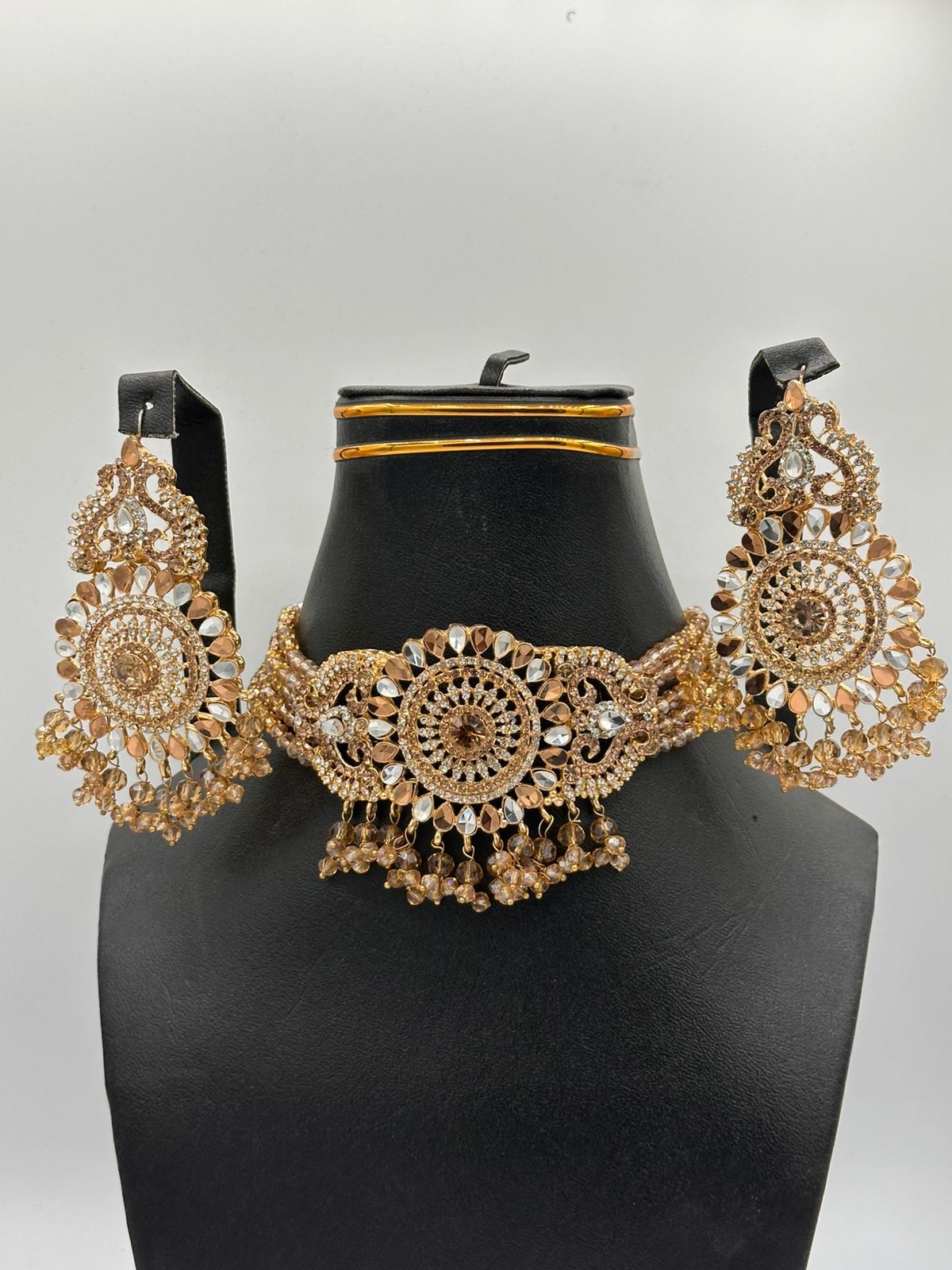 Honey Amber Medallion Choker with Oversized Drops