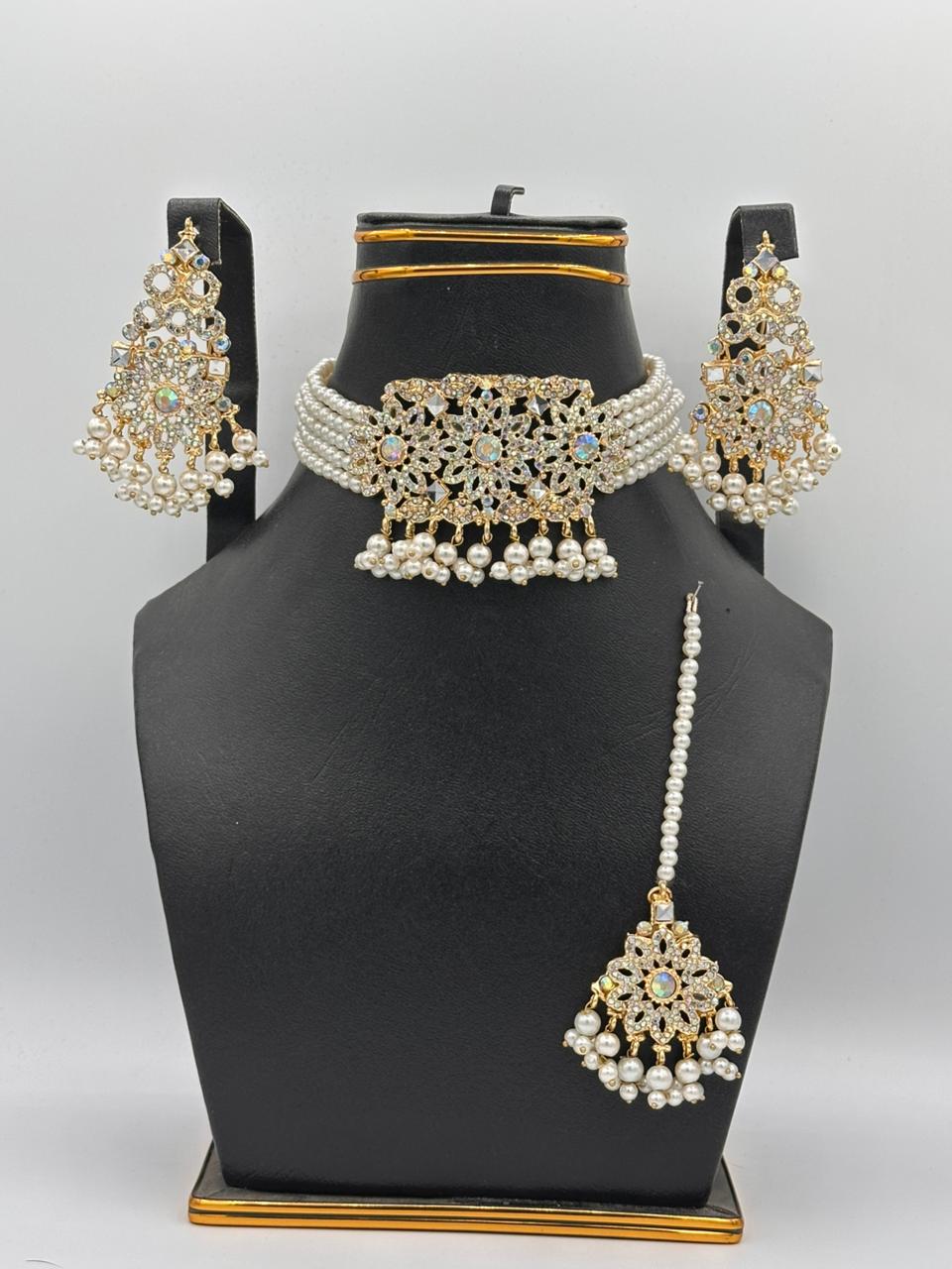 Exquisite Floral Crystal Choker Set - Traditional 3-Piece Jewelry