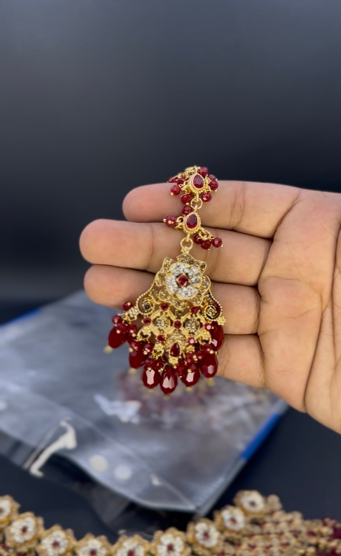 Mehroon Zarkoon Bridal Jewellery Set – Hand-Sewn Beaded Set (RGNNBS001)