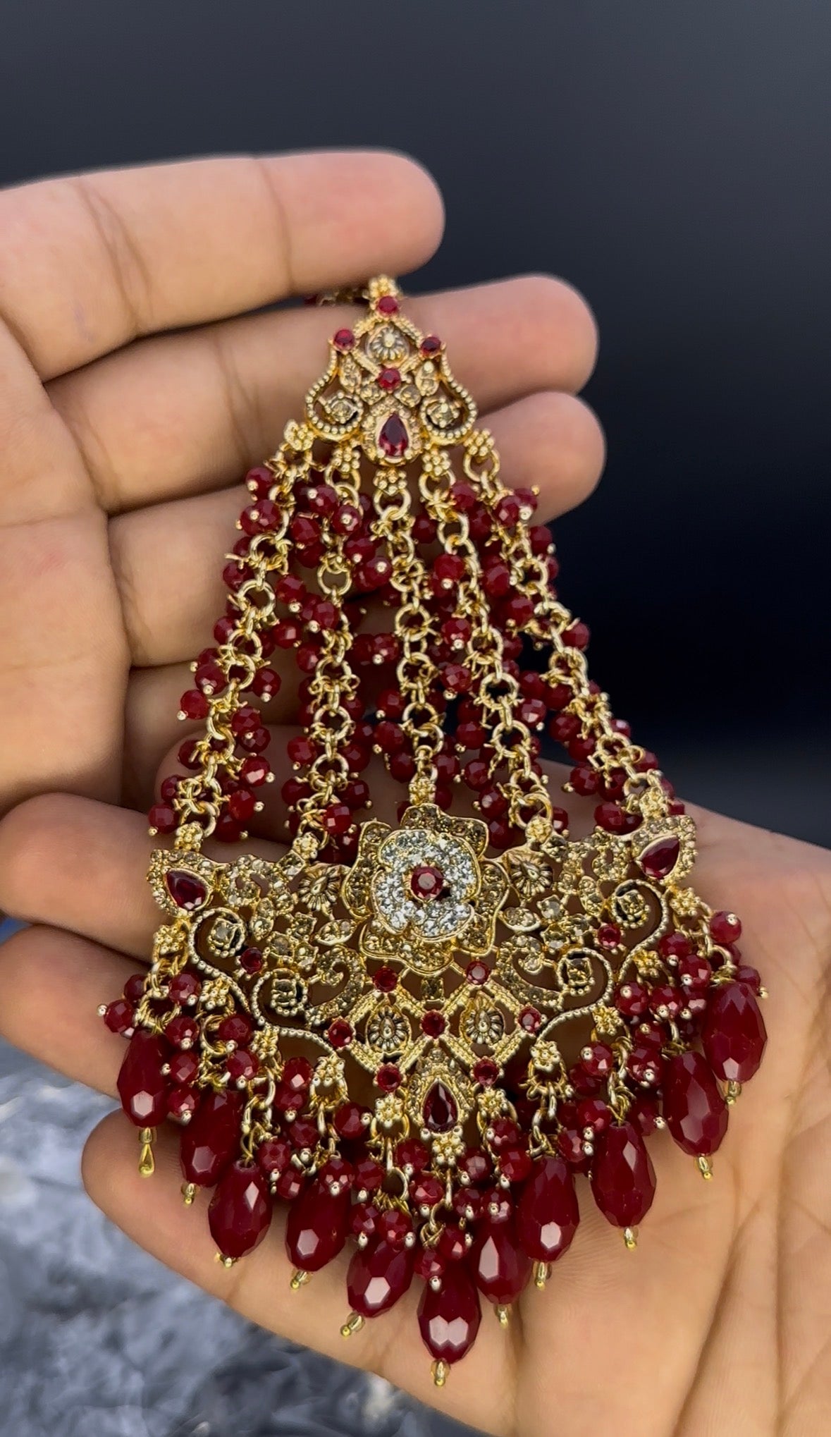 Mehroon Zarkoon Bridal Jewellery Set – Hand-Sewn Beaded Set (RGNNBS001)