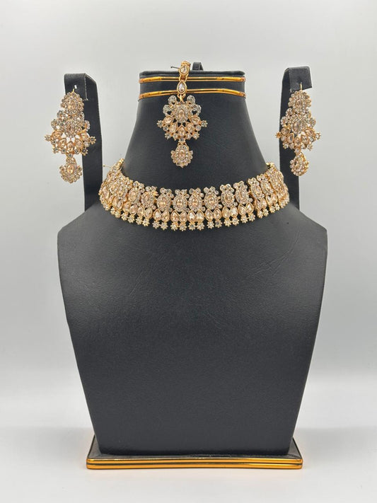 Antique Gold Champagne Stone Choker Set with Maang Tikka & Earrings