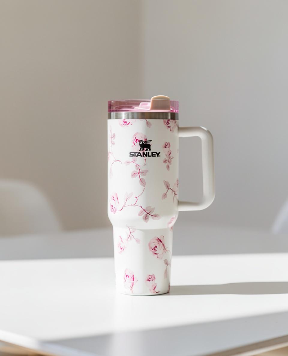 The Quencher® H2.0 FlowState™ Tumbler | 40 OZ | Marble Collection – Calcite Calacatta